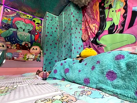 Snapshot of BABYUNICORN chatting on October 2025 06:58:02 PM BABYUNICORN online show from October 2025 06:58:02 PM