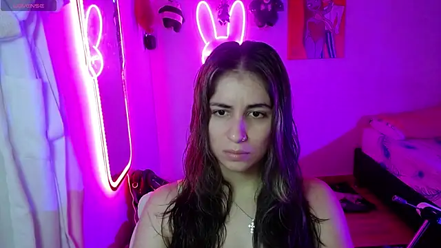 Snapshot of valentina_angel chatting on June 2026 03:41:02 AM valentina angel online show from June 2026 03:41:02 AM