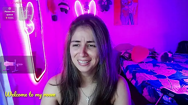 Snapshot of valentina_angel chatting on June 2026 03:20:02 AM valentina angel online show from June 2026 03:20:02 AM
