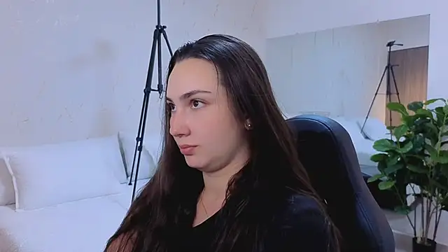 ava blue online show from February 2026 07:43:02 PM