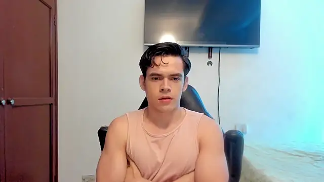 Lucian Gomez  online show from October 2025 01:50:01 AM