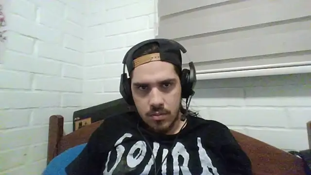 hung weeb online show from January 2025 01:47:01 AM