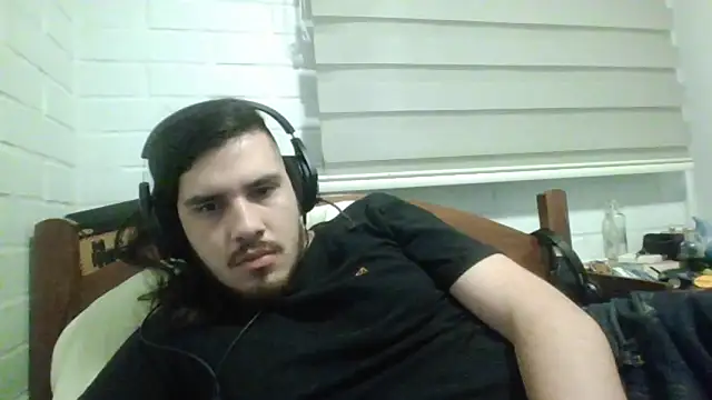 hung weeb online show from January 2025 01:39:01 AM