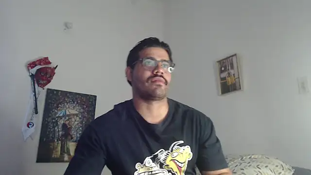 Snapshot of _Coddygold_ chatting on December 2024 11:28:01 AM  Coddygold  online show from December 2024 11:28:01 AM