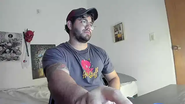 Snapshot of _Coddygold_ chatting on January 2025 11:30:01 PM  Coddygold  online show from January 2025 11:30:01 PM