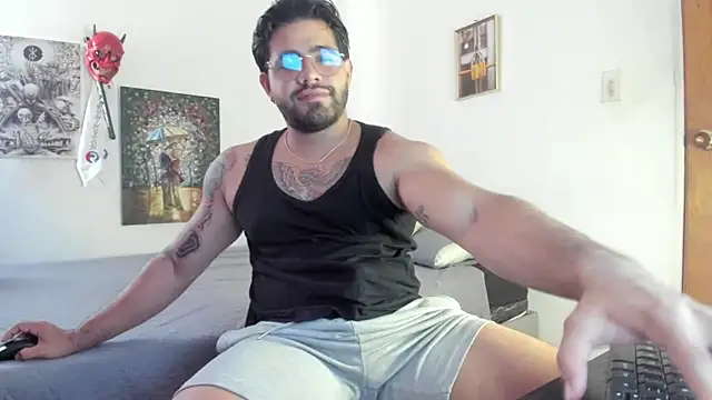 Snapshot of _Coddygold_ chatting on January 2025 02:47:01 PM  Coddygold  online show from January 2025 02:47:01 PM