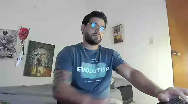 Snapshot of _Coddygold_ chatting on January 2025 12:24:02 PM  Coddygold  online show from January 2025 12:24:02 PM