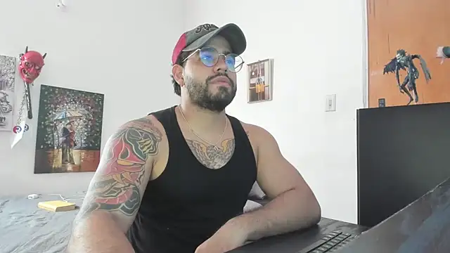 Snapshot of _Coddygold_ chatting on January 2025 09:13:01 PM  Coddygold  online show from January 2025 09:13:01 PM