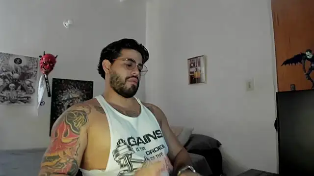 Snapshot of _Coddygold_ chatting on January 2025 03:11:02 PM  Coddygold  online show from January 2025 03:11:02 PM