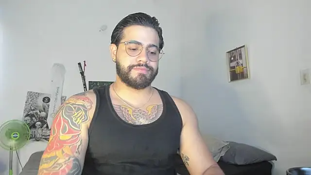 Snapshot of _Coddygold_ chatting on February 2025 11:33:02 AM  Coddygold  online show from February 2025 11:33:02 AM