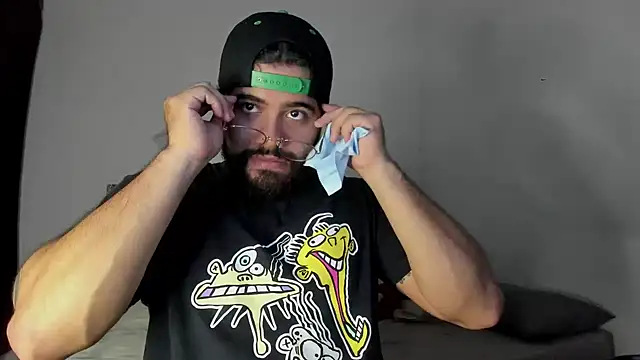 Snapshot of _Coddygold_ chatting on February 2025 11:46:01 PM  Coddygold  online show from February 2025 11:46:01 PM