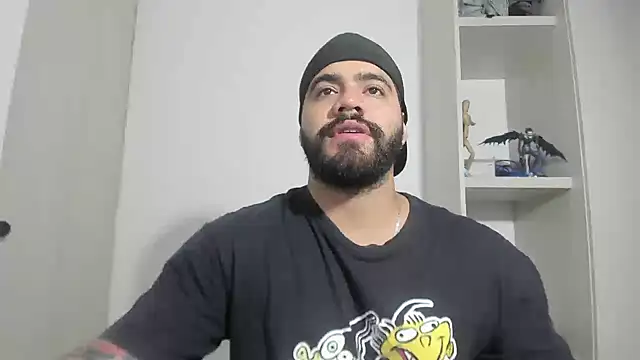 Snapshot of _Coddygold_ chatting on September 2025 11:21:01 AM  Coddygold  online show from September 2025 11:21:01 AM