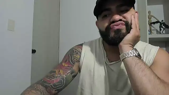 Snapshot of _Coddygold_ chatting on September 2025 11:35:02 AM  Coddygold  online show from September 2025 11:35:02 AM