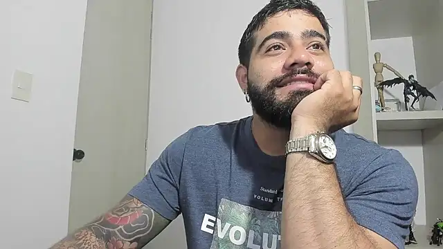 Snapshot of _Coddygold_ chatting on September 2025 11:58:01 AM  Coddygold  online show from September 2025 11:58:01 AM