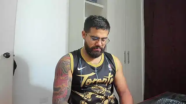 Snapshot of _Coddygold_ chatting on March 2026 11:58:01 AM Coddygold online show from March 2026 11:58:01 AM