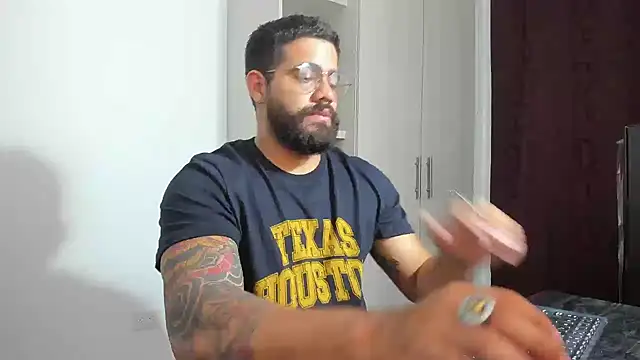 Snapshot of _Coddygold_ chatting on March 2026 01:01:02 AM Coddygold online show from March 2026 01:01:02 AM