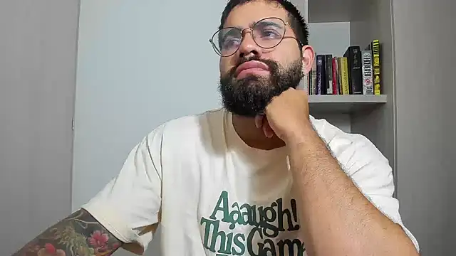 Snapshot of _Coddygold_ chatting on March 2026 11:24:01 AM Coddygold online show from March 2026 11:24:01 AM