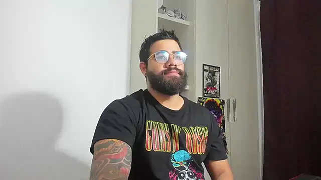 Snapshot of _Coddygold_ chatting on April 2026 11:44:01 AM Coddygold online show from April 2026 11:44:01 AM