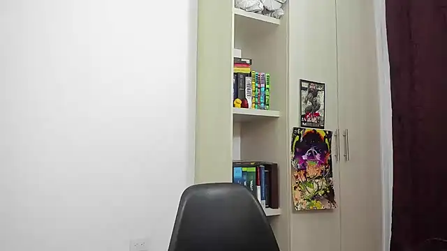 Snapshot of _Coddygold_ chatting on April 2026 12:42:01 PM Coddygold online show from April 2026 12:42:01 PM