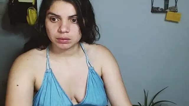 Snapshot of Nikkykora15 chatting on January 2025 05:53:01 AM Nikkykora15 online show from January 2025 05:53:01 AM