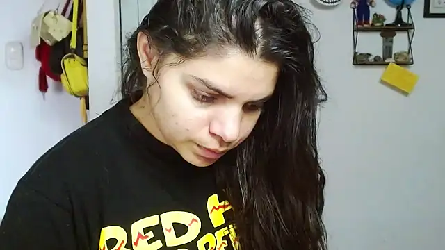 Snapshot of Nikkykora15 chatting on February 2025 09:19:01 PM Nikkykora15 online show from February 2025 09:19:01 PM