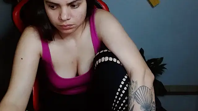 Snapshot of Nikkykora15 chatting on March 2025 03:46:02 AM Nikkykora15 online show from March 2025 03:46:02 AM