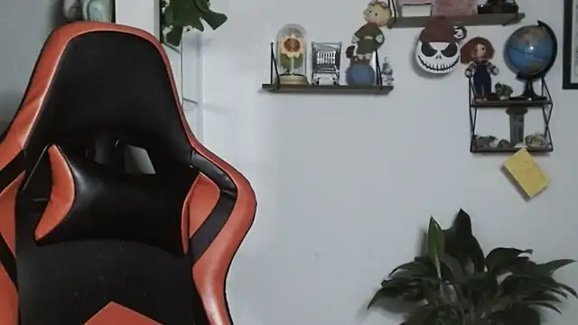 Snapshot of Nikkykora15 chatting on March 2025 04:24:02 AM Nikkykora15 online show from March 2025 04:24:02 AM