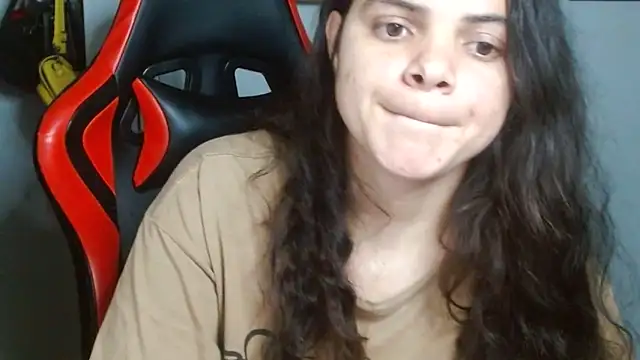 Snapshot of Nikkykora15 chatting on March 2025 03:33:02 AM Nikkykora15 online show from March 2025 03:33:02 AM