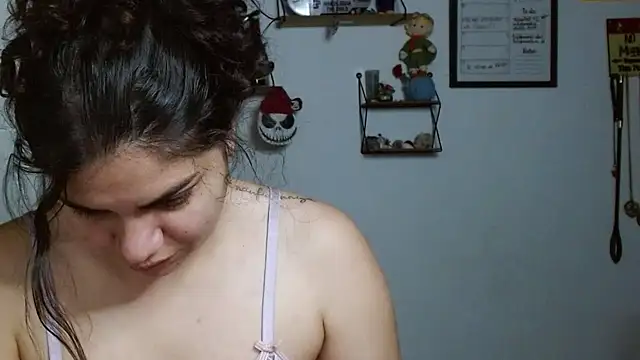 Snapshot of Nikkykora15 chatting on September 2025 12:03:02 AM Nikkykora15 online show from September 2025 12:03:02 AM