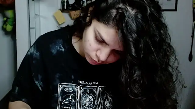 Snapshot of Nikkykora15 chatting on October 2025 01:37:01 AM Nikkykora15 online show from October 2025 01:37:01 AM