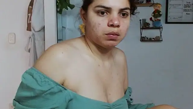 Snapshot of Nikkykora15 chatting on October 2025 07:58:01 PM Nikkykora15 online show from October 2025 07:58:01 PM