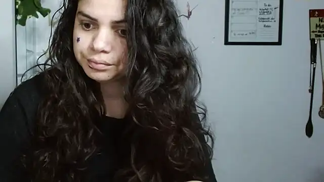 Snapshot of Nikkykora15 chatting on November 2025 01:59:01 AM Nikkykora15 online show from November 2025 01:59:01 AM