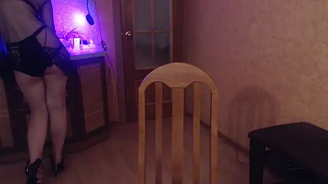 Snapshot of Sonitka chatting on December 2024 09:52:02 PM Sonitka online show from December 2024 09:52:02 PM