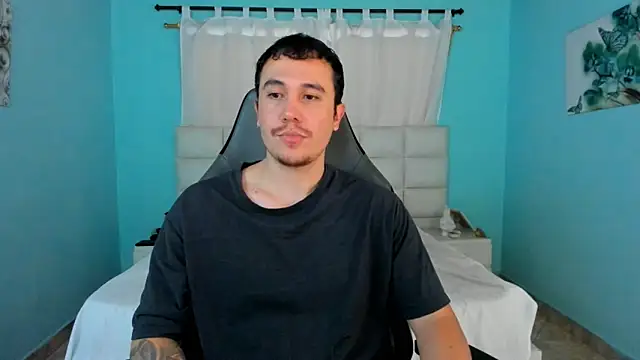 juan  jimenez online show from April 2026 08:24:02 PM