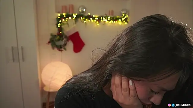 Snapshot of raphttalia_ chatting on December 2024 11:06:02 PM raphttalia  online show from December 2024 11:06:02 PM