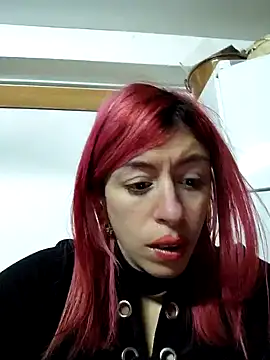 Snapshot of Annarella_Pika chatting on December 2024 10:30:02 PM Annarella Pika online show from December 2024 10:30:02 PM