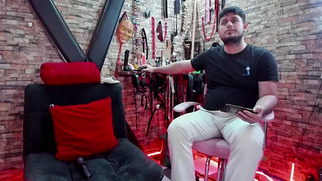 Liltildeman moon online show from March 2025 06:32:01 PM