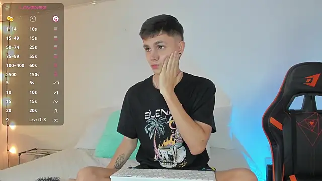 DustinLevine online show from February 2025 12:39:02 PM