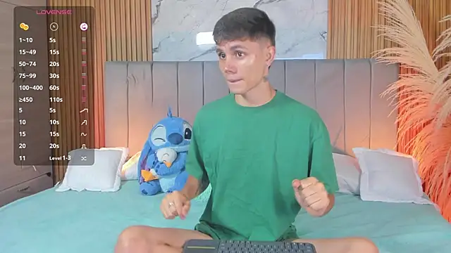 Snapshot of DustinLevine chatting on April 2026 12:28:01 PM DustinLevine online show from April 2026 12:28:01 PM