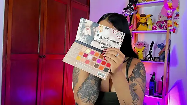 eymy-hadid online show from November 2025 08:53:01 PM