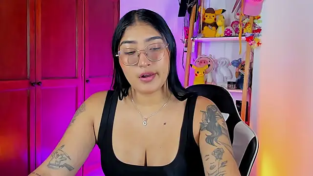 eymy-hadid online show from December 2025 11:13:01 PM