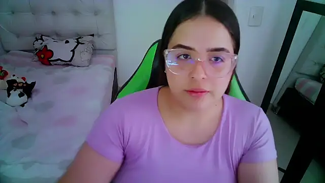  alicia z online show from December 2024 06:38:02 PM