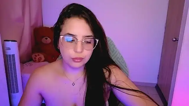  alicia z online show from April 2026 05:59:01 PM