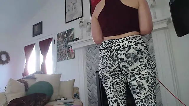 AuroraWillows online show from March 2025 06:45:02 PM