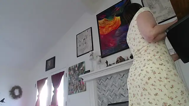 AuroraWillows online show from March 2025 02:51:02 PM