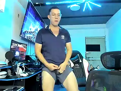 davinalhot online show from April 2026 03:34:02 AM