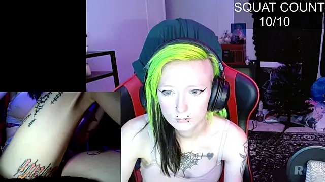 Snapshot of alicewonder09 chatting on November 2025 04:50:02 AM alicewonder09 online show from November 2025 04:50:02 AM