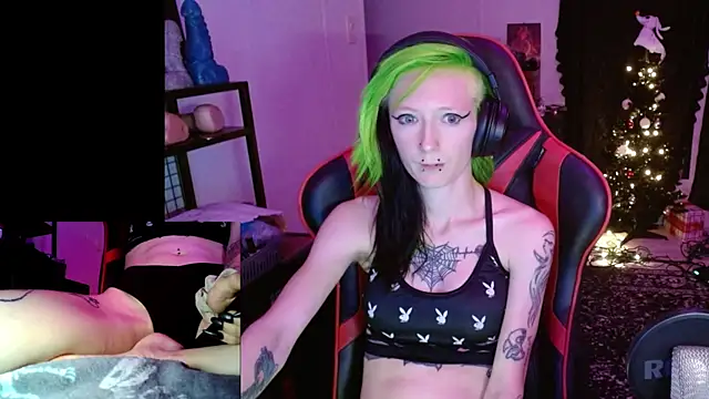 Snapshot of alicewonder09 chatting on December 2025 07:58:02 AM alicewonder09 online show from December 2025 07:58:02 AM