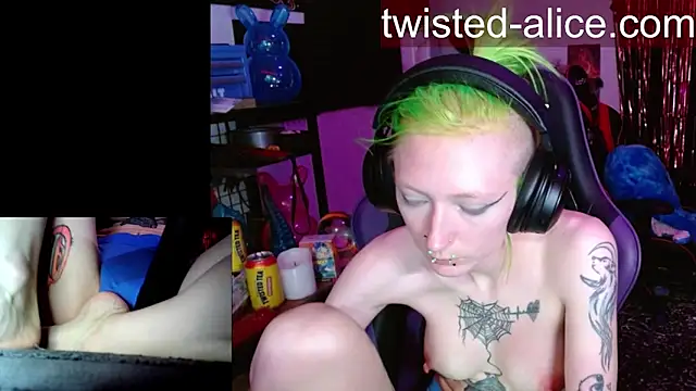 alicewonder09 online show from April 2026 07:23:02 AM