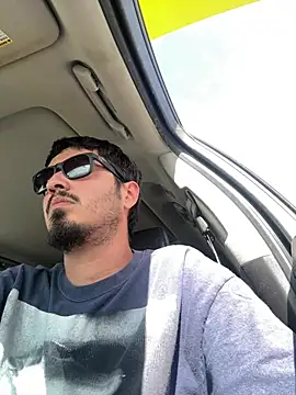 Snapshot of Bbyboyivan chatting on April 2026 09:15:02 PM Bbyboyivan online show from April 2026 09:15:02 PM